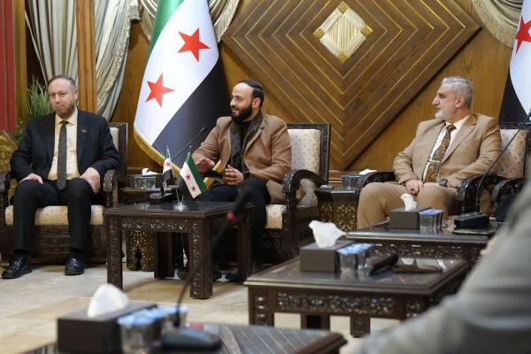 Aleppo Governor Receives 